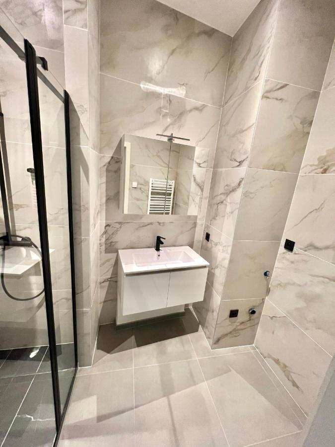 Luxury Brand New Apartment Bryssel Exteriör bild